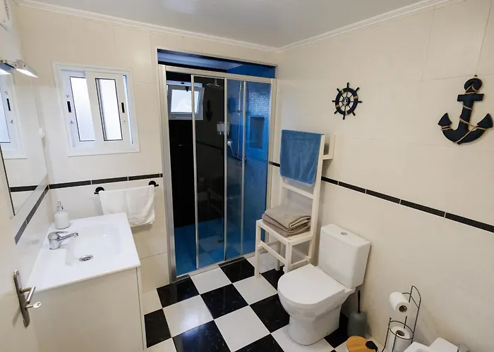 Cozy House בית נופש *